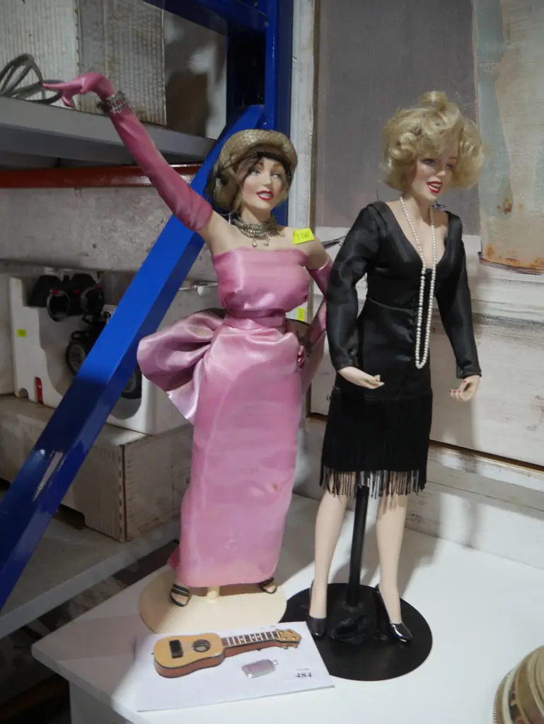Franklin Mint Marilyn Monroe porcelain dolls Image 1++