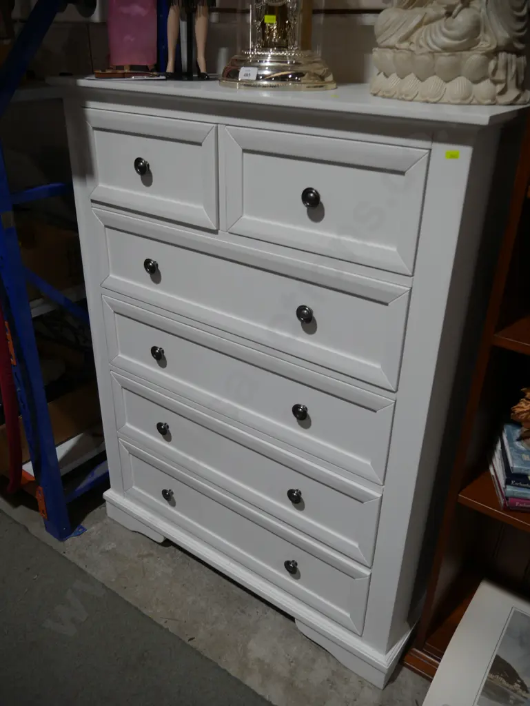 White chest of drawers Image 1++