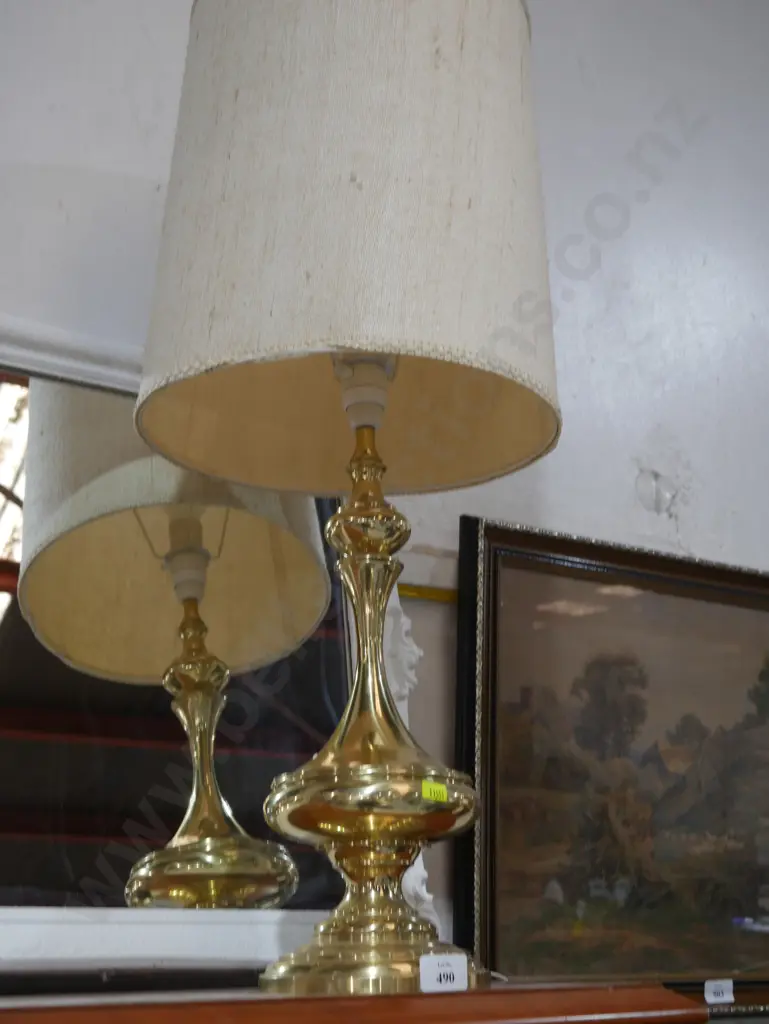 Brass table lamp Image 1++