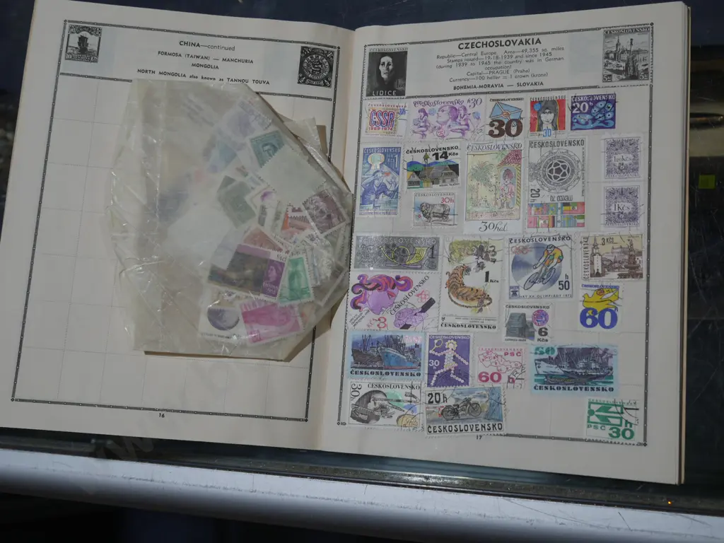 Stamp album Image 1++