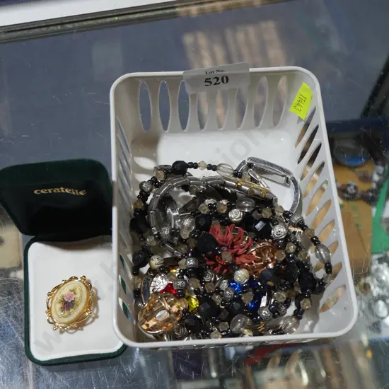 Costume jewellery, watches