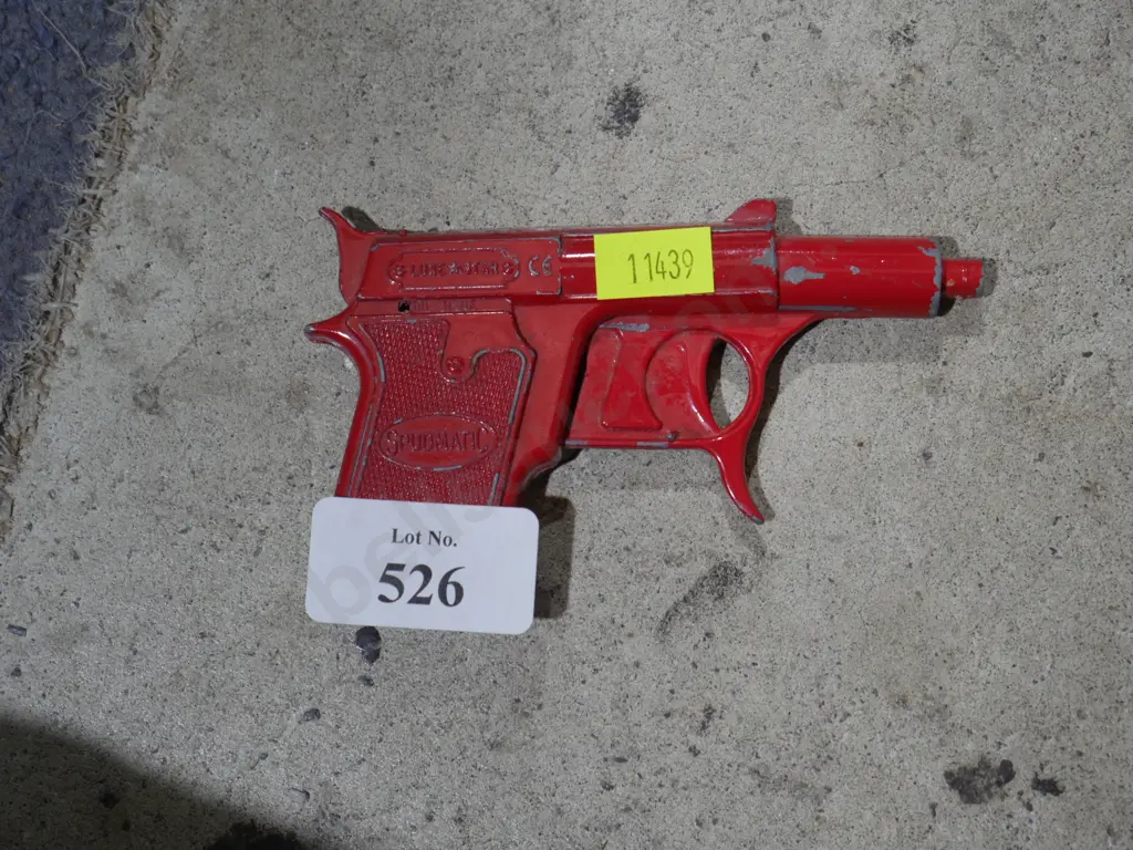 Toy gun Image 1++