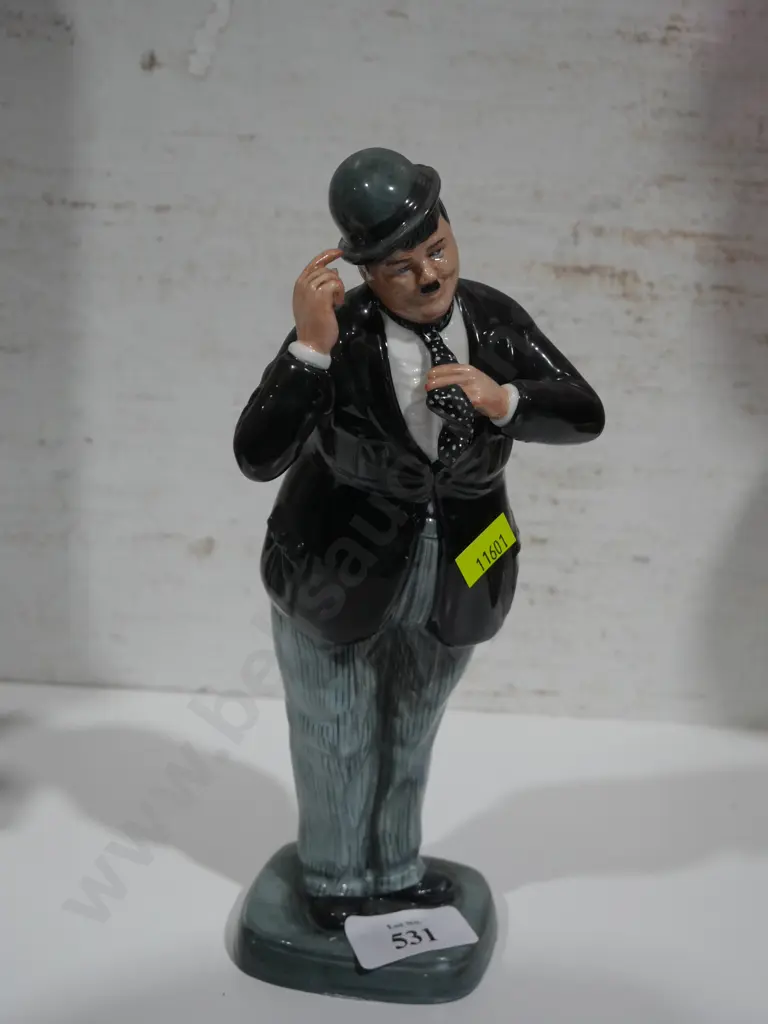 Royal Doulton Oliver Hardy ornament Image 1++
