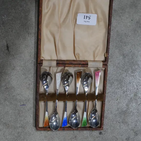 Cased silver teaspoons - stamped SS