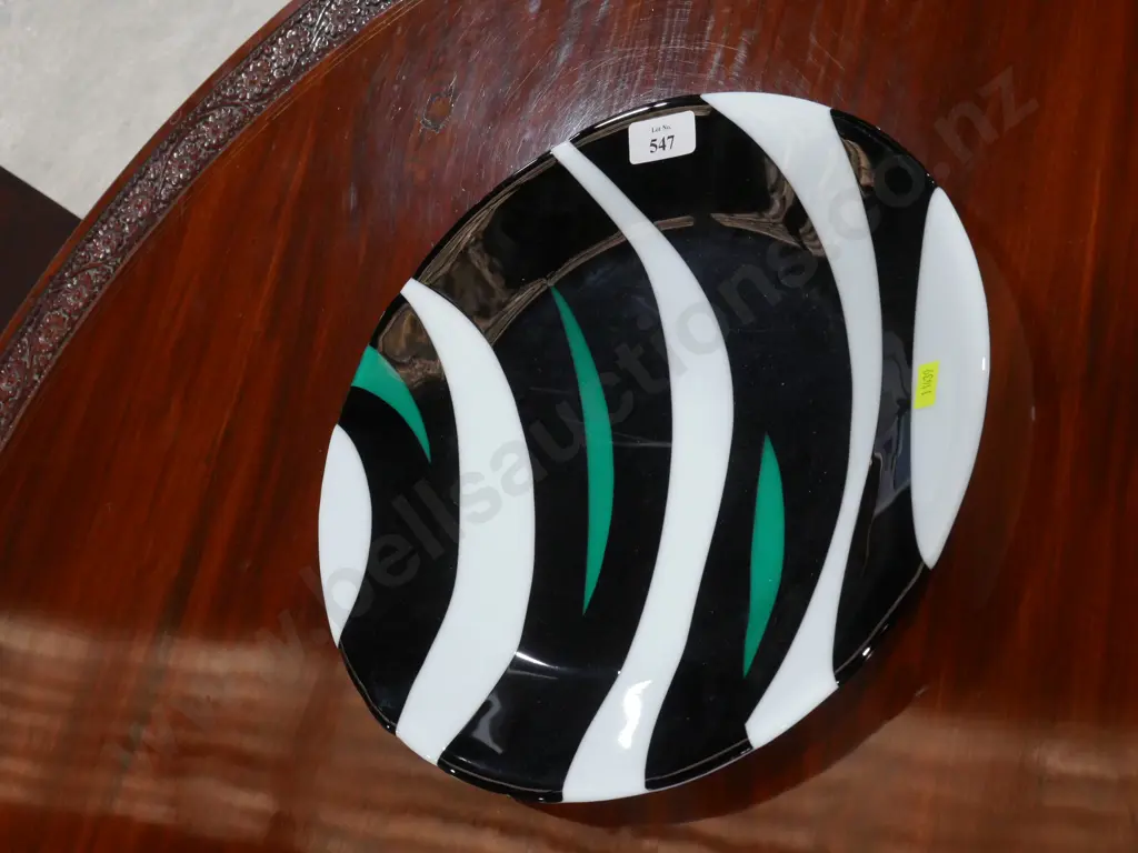 Art glass platter Image 1++
