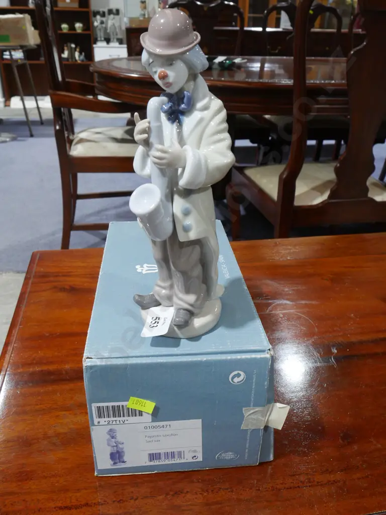 Lladro figurine - Sad Sax Image 1++
