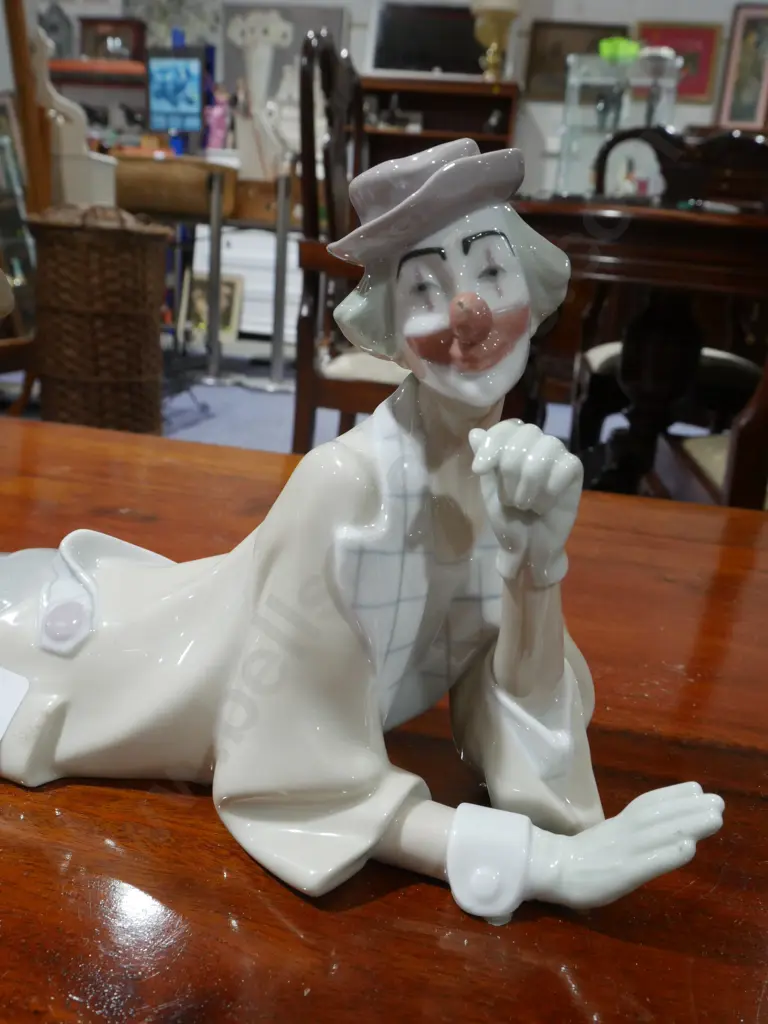 Lladro figurine – clown Image 1++