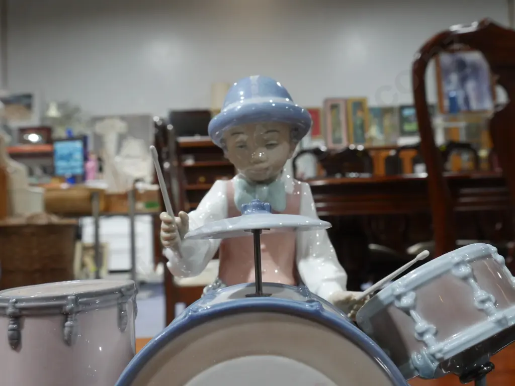 Lladro figurine - jazz drums Image 1++