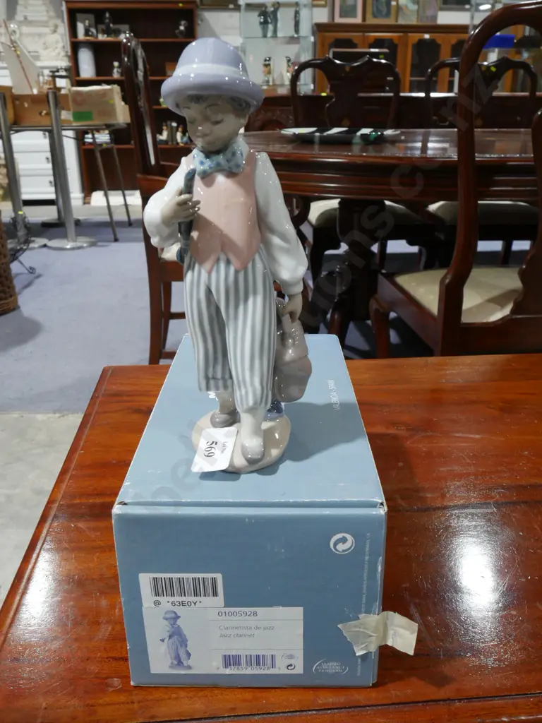 Lladro figurine - jazz clarinet Image 1++