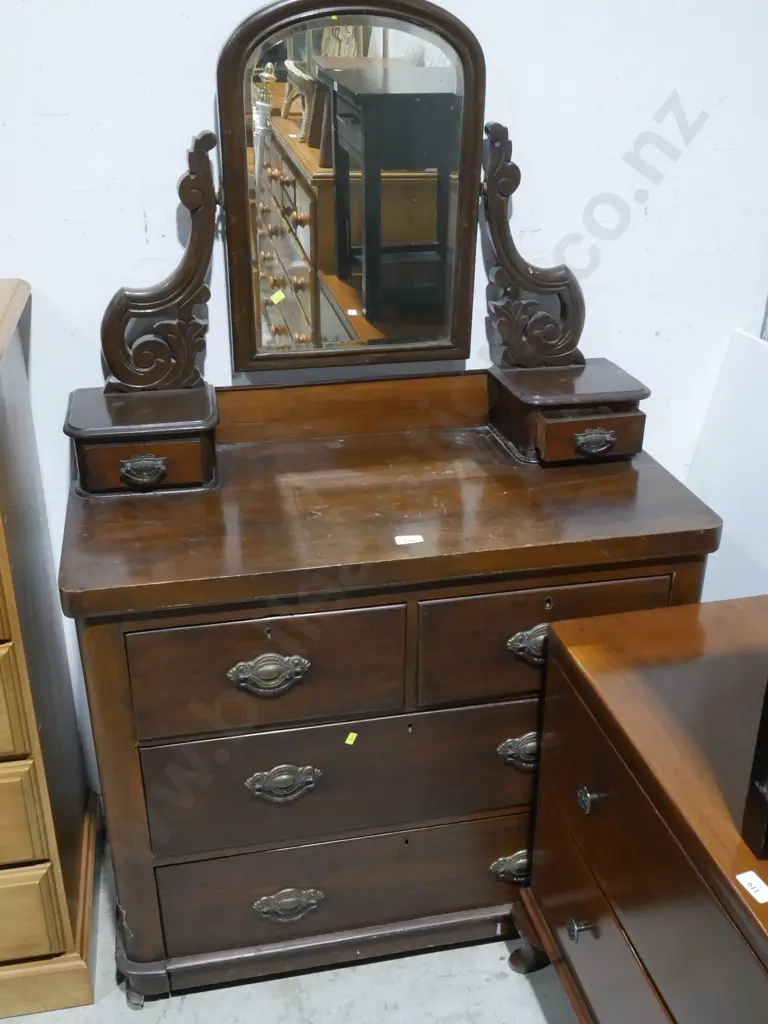 Dresser Image 1++