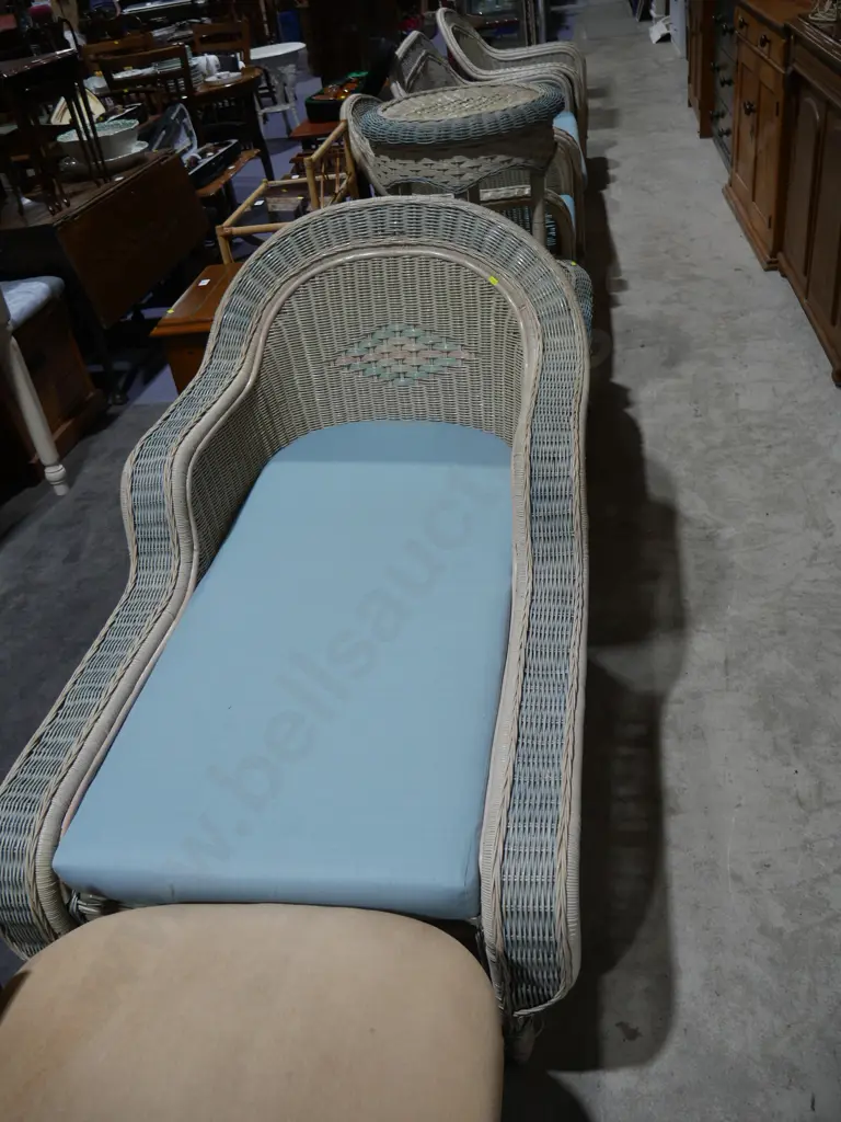 Six piece cane lounge suite Image 1++