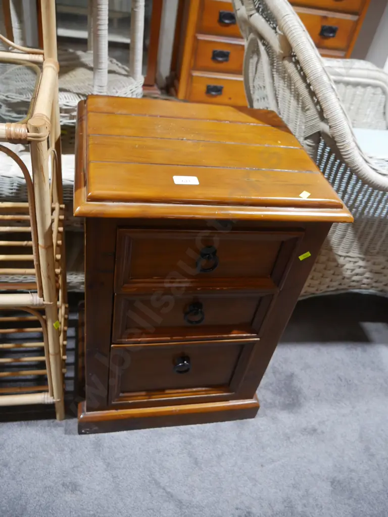 Bedside drawers Image 1++