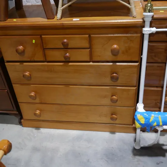 Chest of drawers