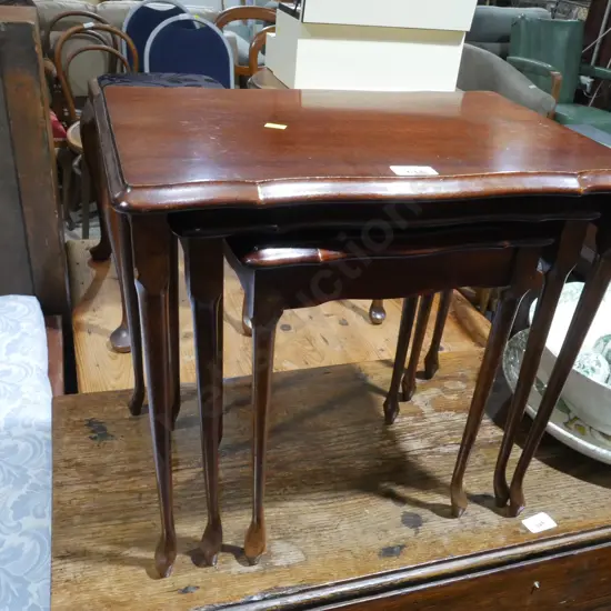 Nest of three tables
