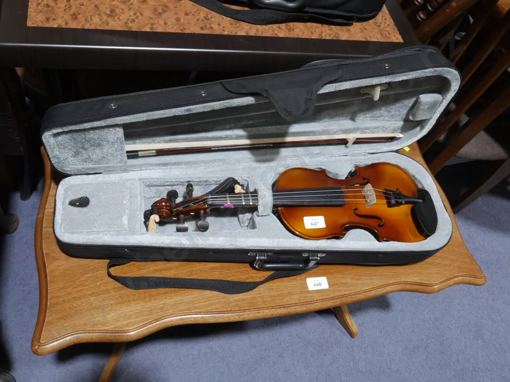 Violin Image 1++