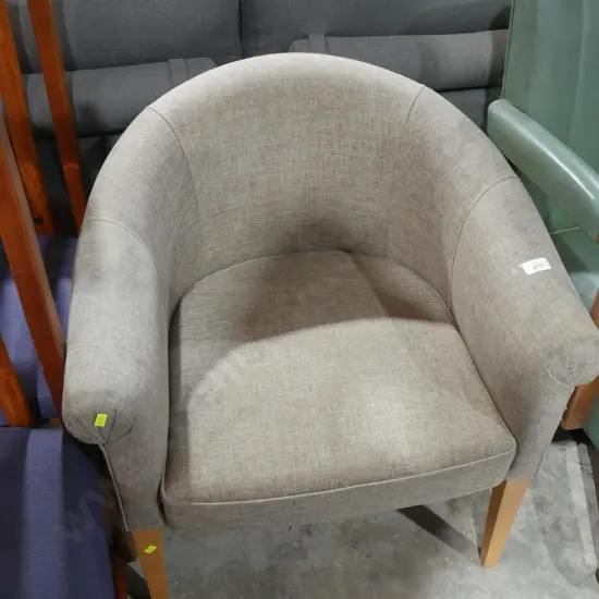 Tub chair