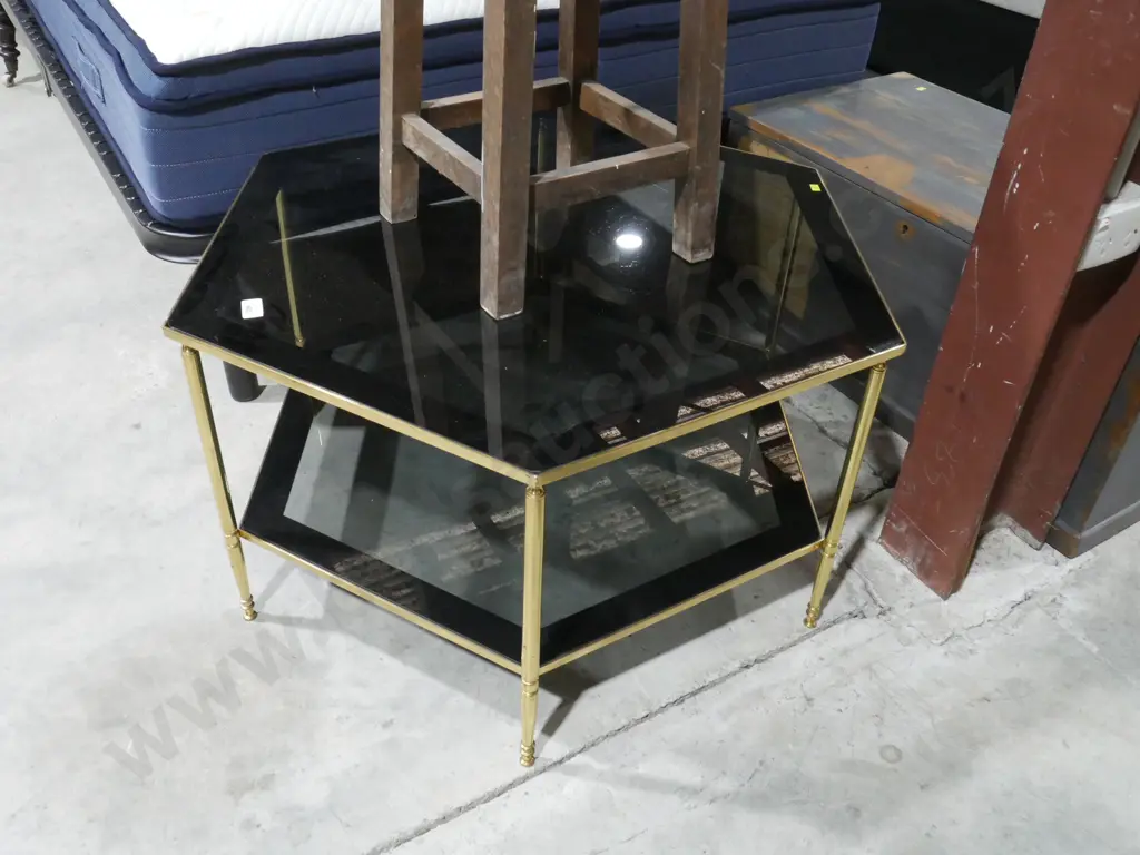 Hexagonal 2 tier glass top coffee table Image 1++