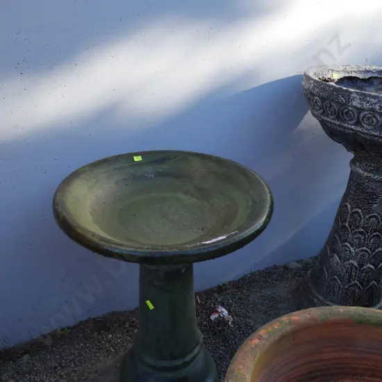 Bird bath