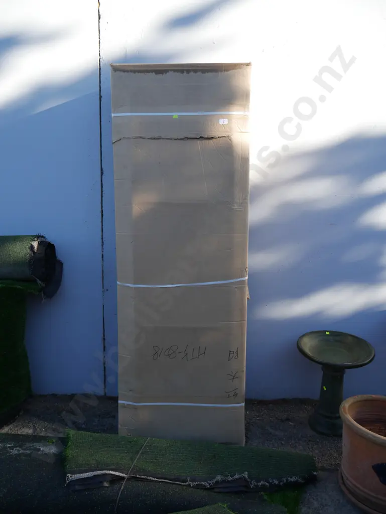 Swing seat - (New in box) Image 1++