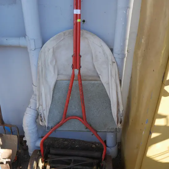 Push reel mower