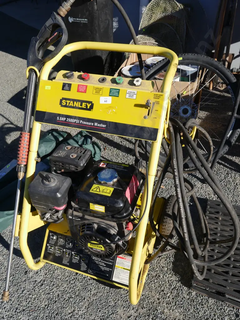 Stanley pressure washer Image 1++