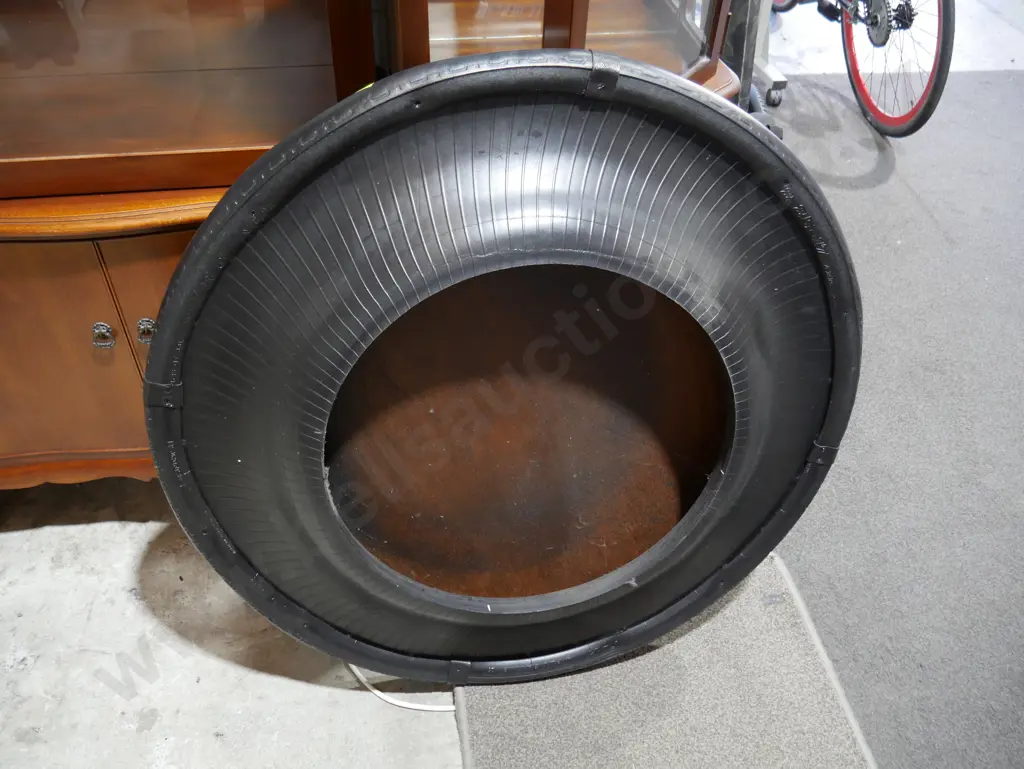 Table top made out of tyres Image 1++