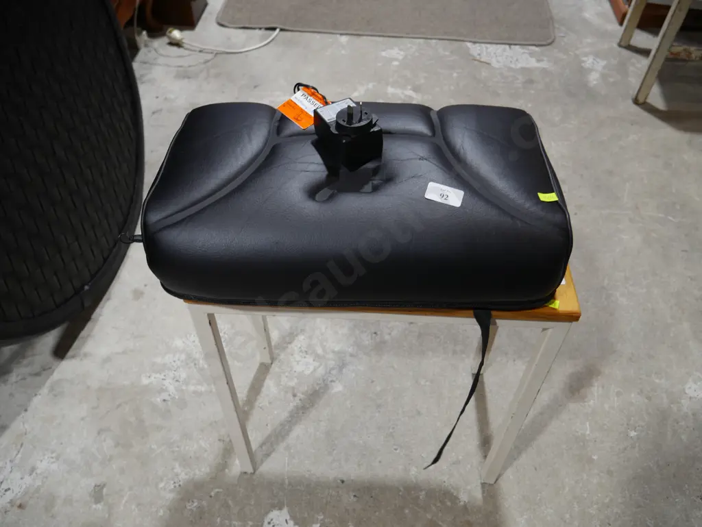 Massage seat Image 1++