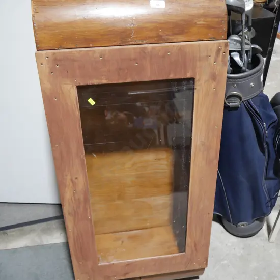 Display case