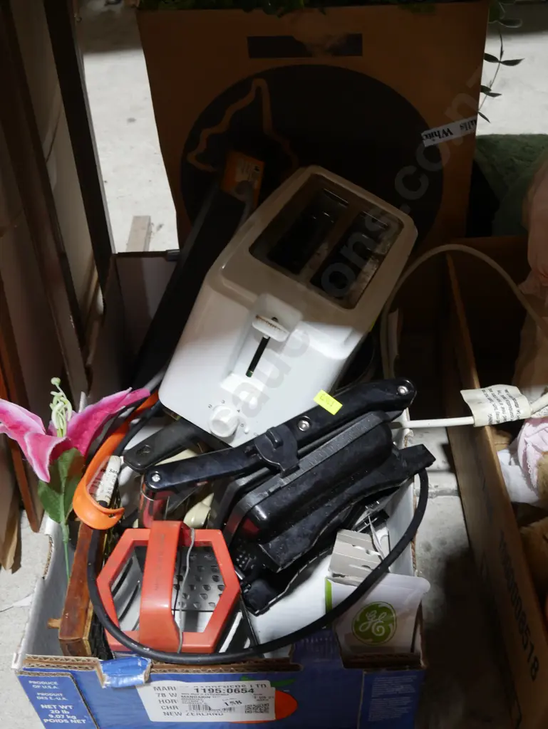 Toaster, toasty maker etc Image 1++