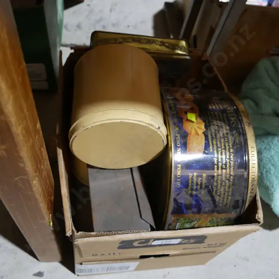 Assorted tins
