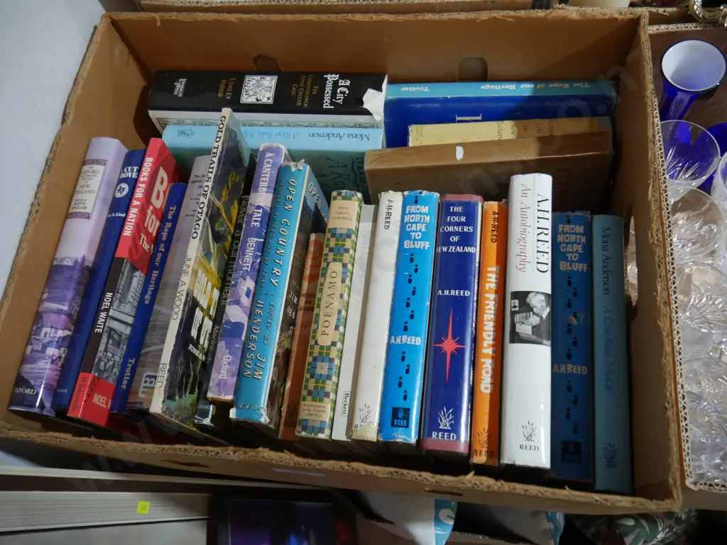 New Zealand books Image 1++