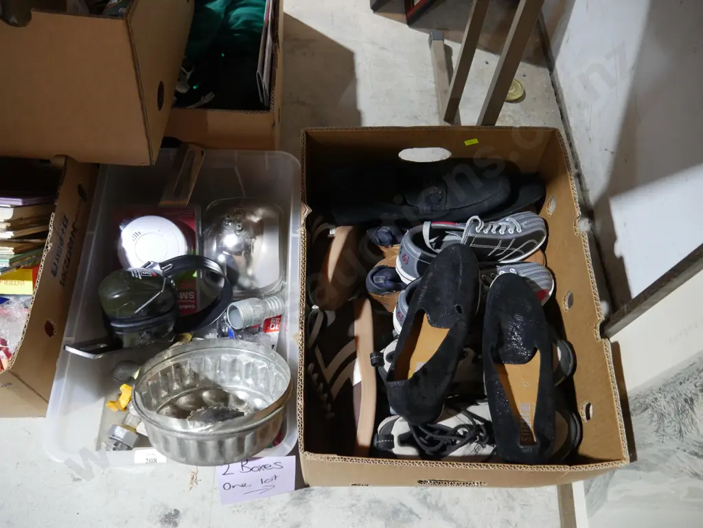 Two boxes of shoes etc Image 1++