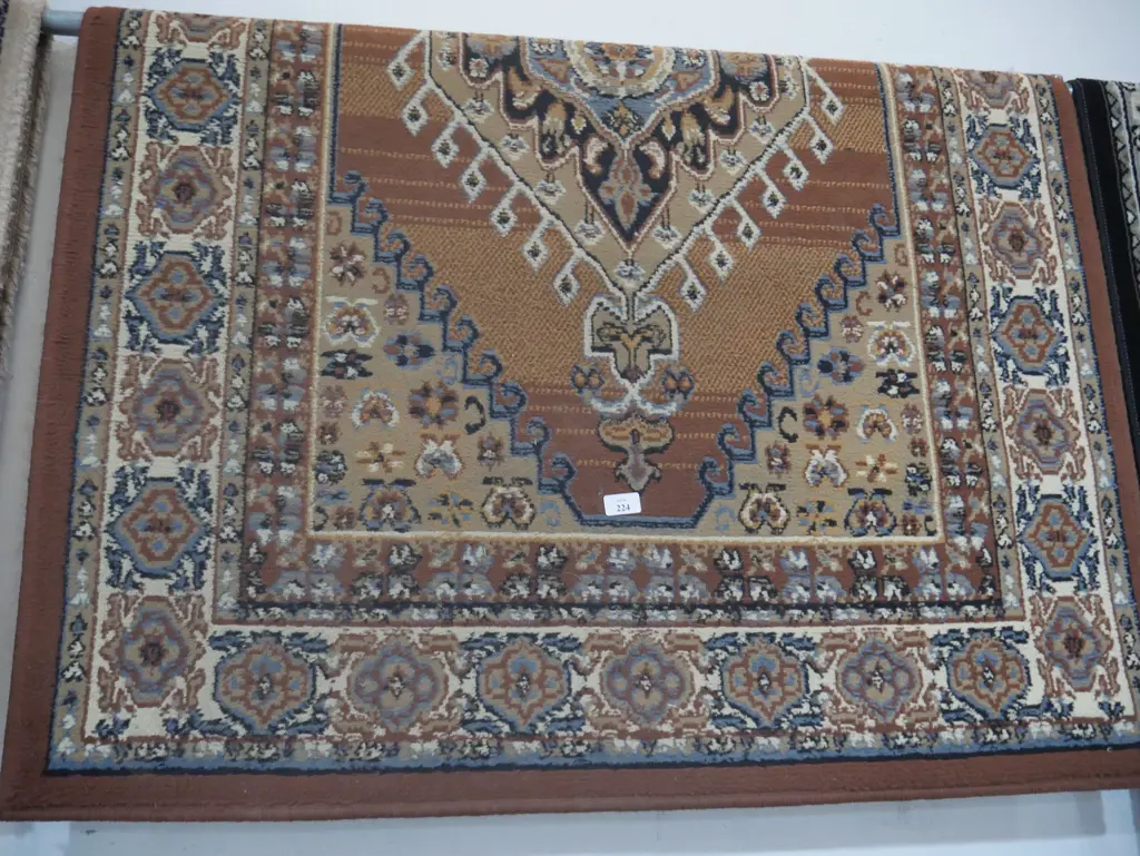 Floor rug Image 1++