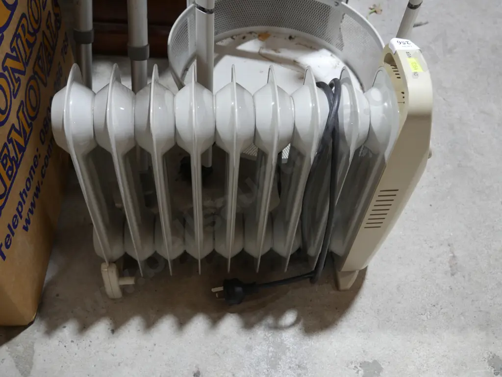 Goldair heater Image 1++