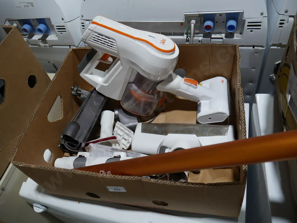 I-vac stick vacuum Image 1++