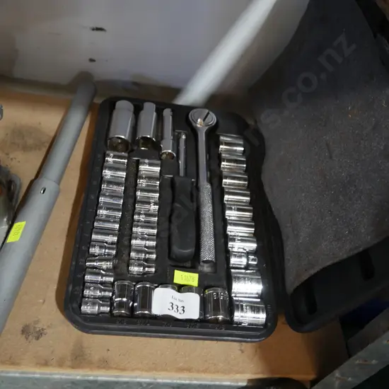 Socket set