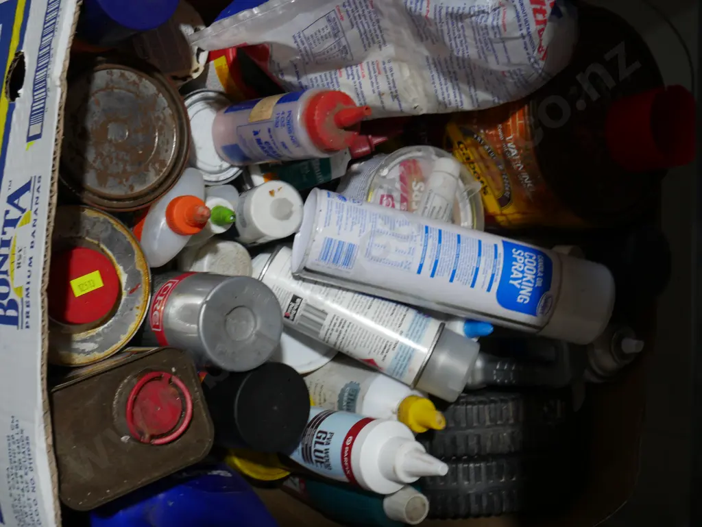 Spray paint, oils etc Image 1++