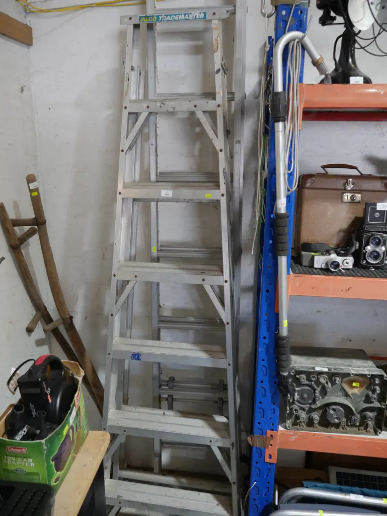 Aluminium extension ladder Image 1++