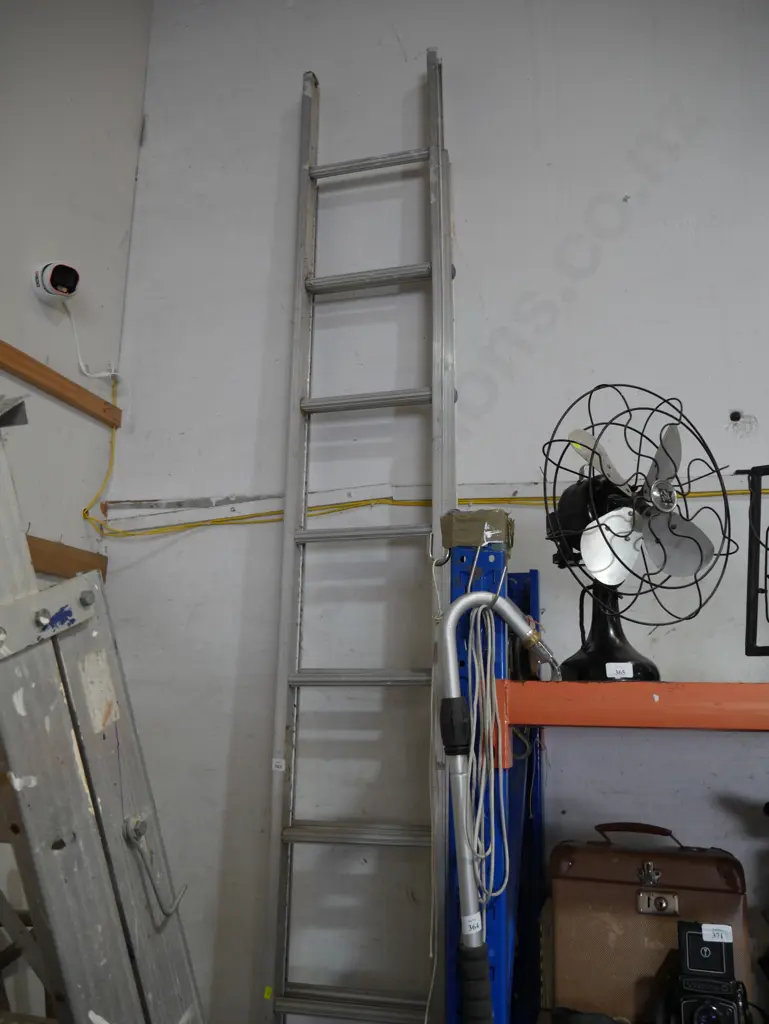 Extension ladder Image 1++