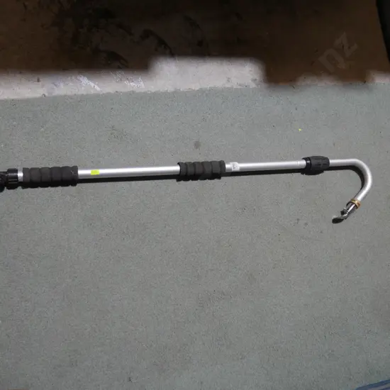 Gutter cleaner