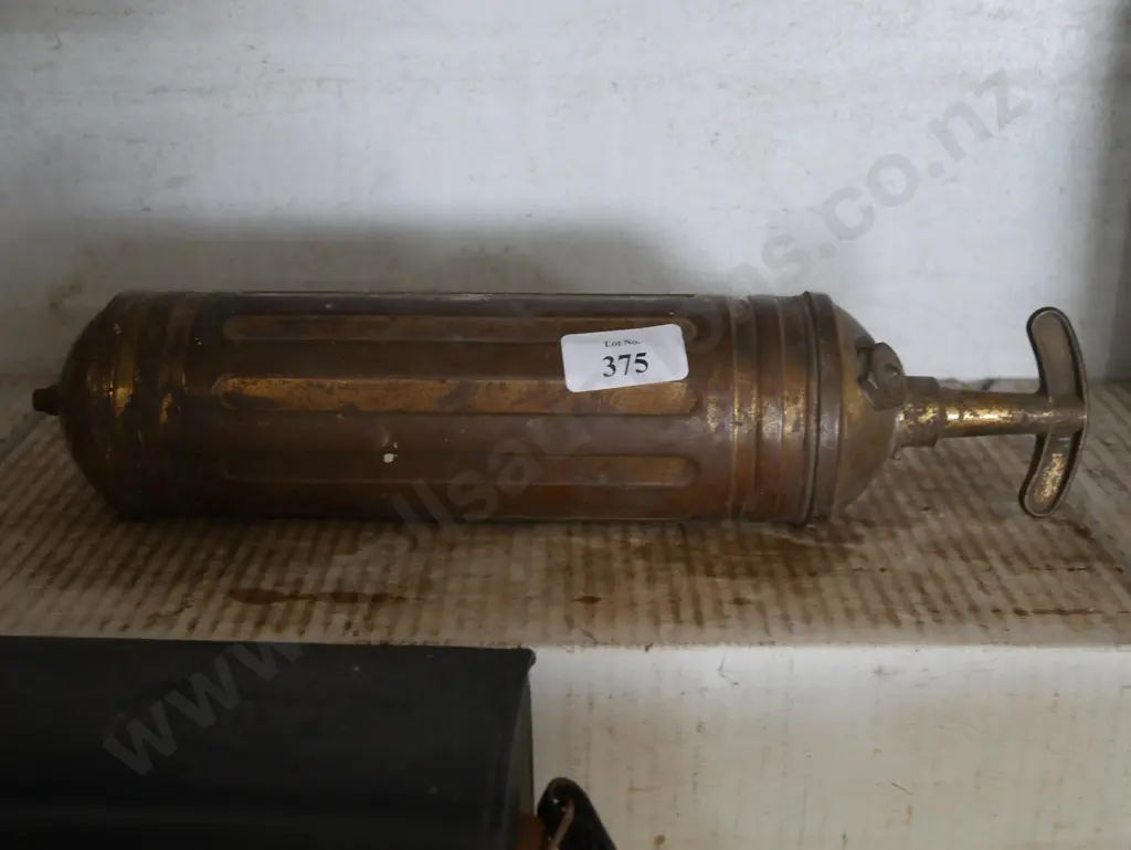 Vintage fire extinguisher Image 1++