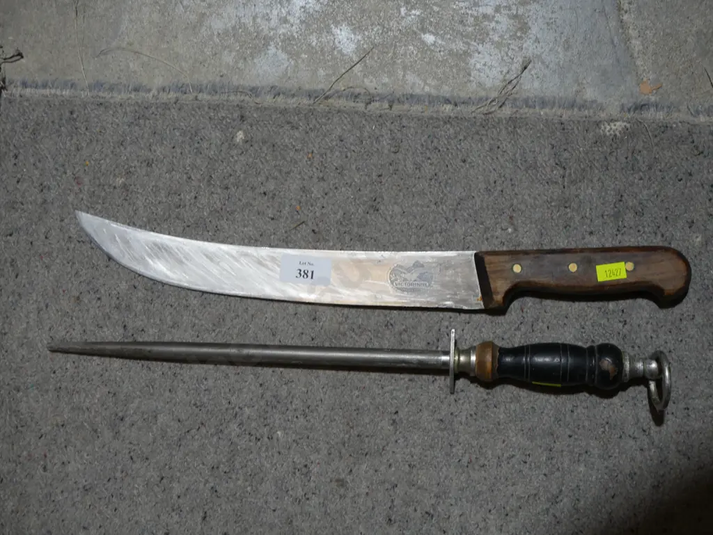 Machete and steel Image 1++