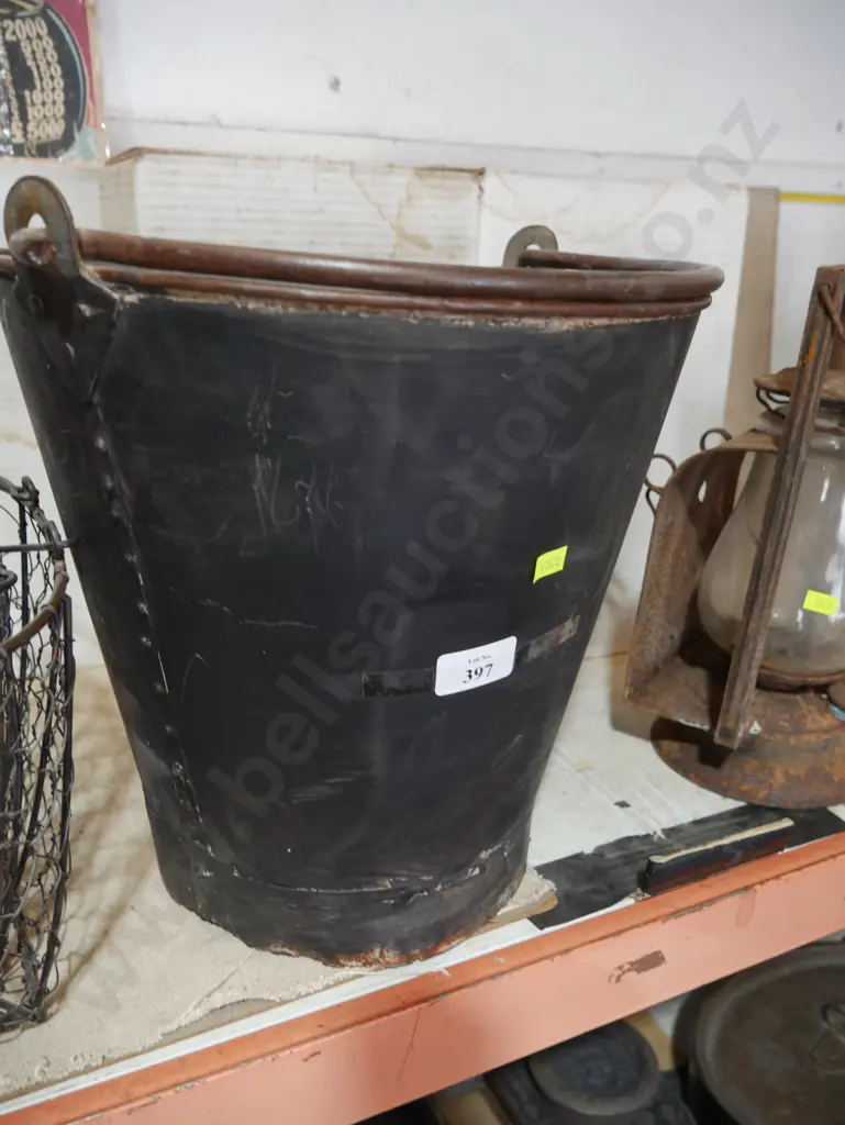 Metal bucket Image 1++