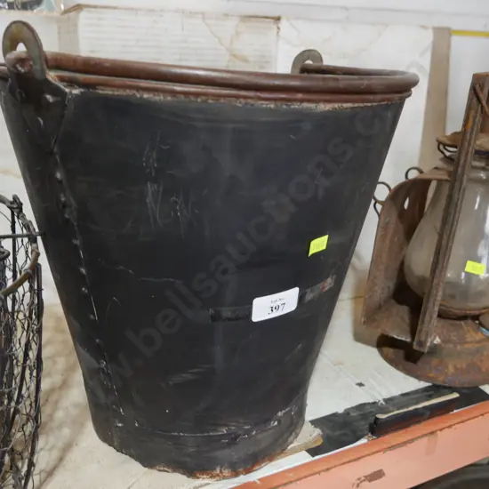 Metal bucket