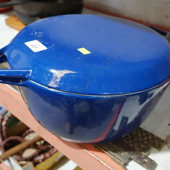 Blue cast iron pot