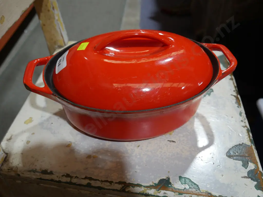 Small cast iron pot Image 1++