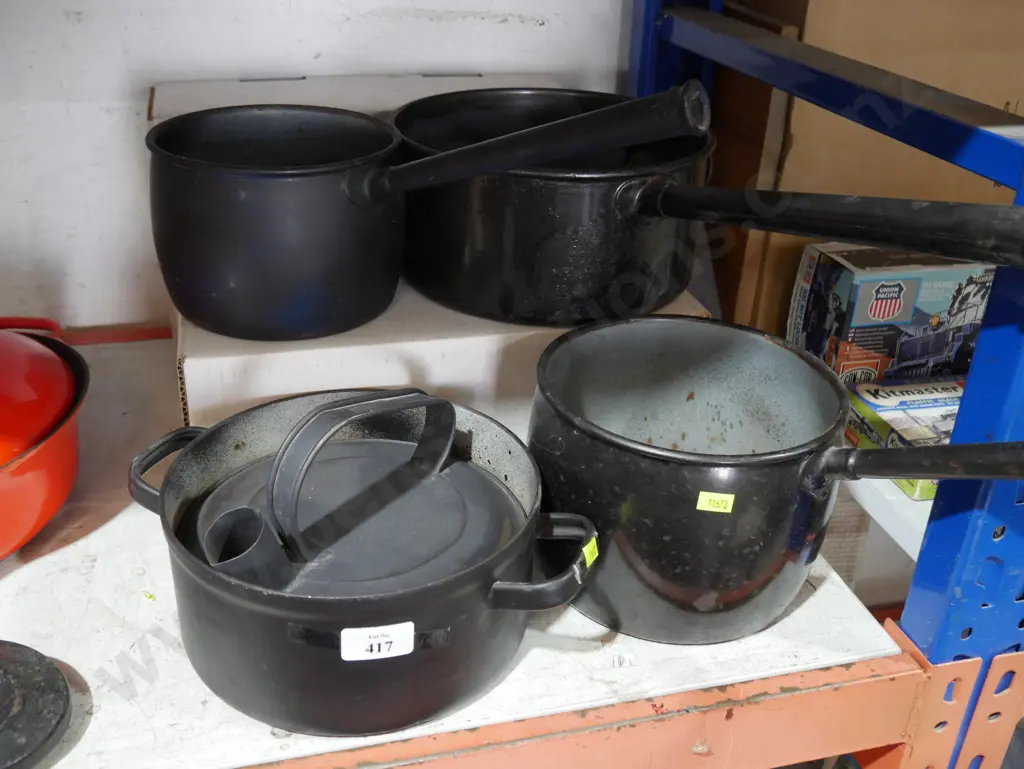Four pots etc Image 1++