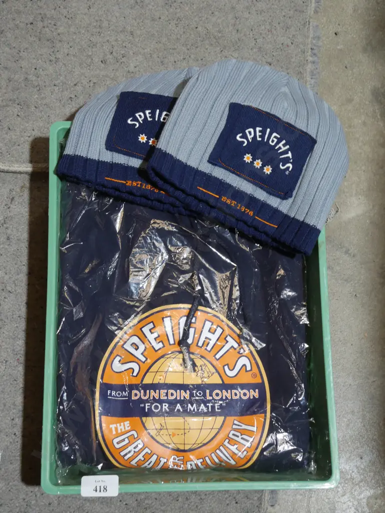 Speight's hoodie and beanies Image 1++