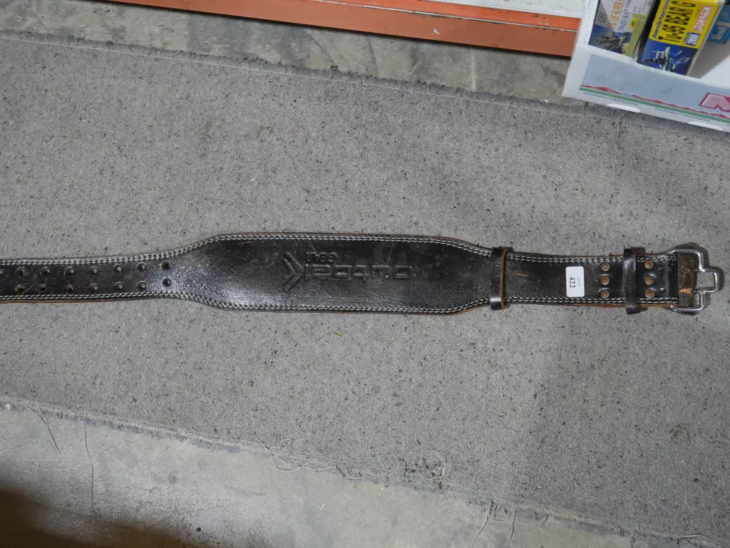 Weightlifting belt Image 1++