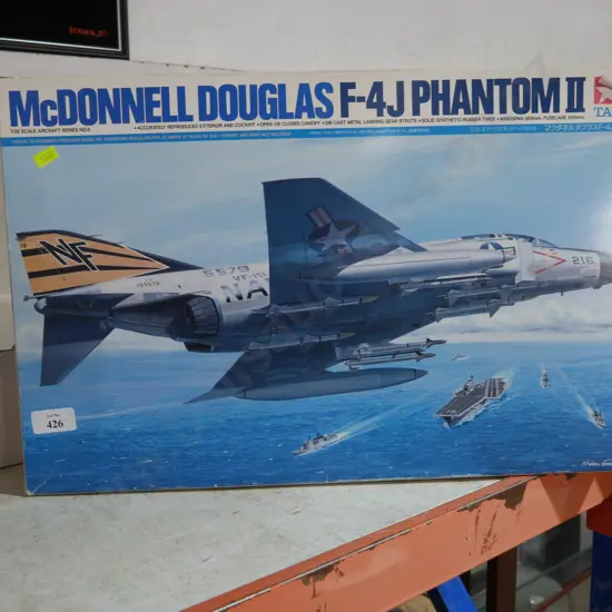 F4J Phantom 2 model kit